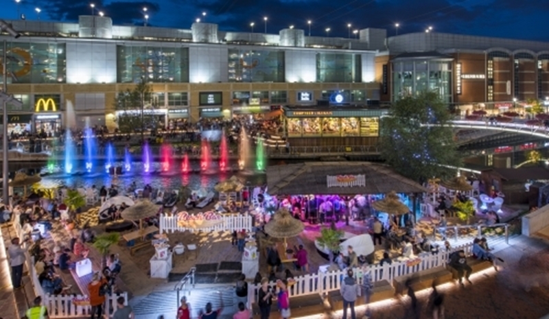 Hammerson footfall outperforms in 2017, driving record leasing activity, with growth from leisure, sports goods and men’s fashion