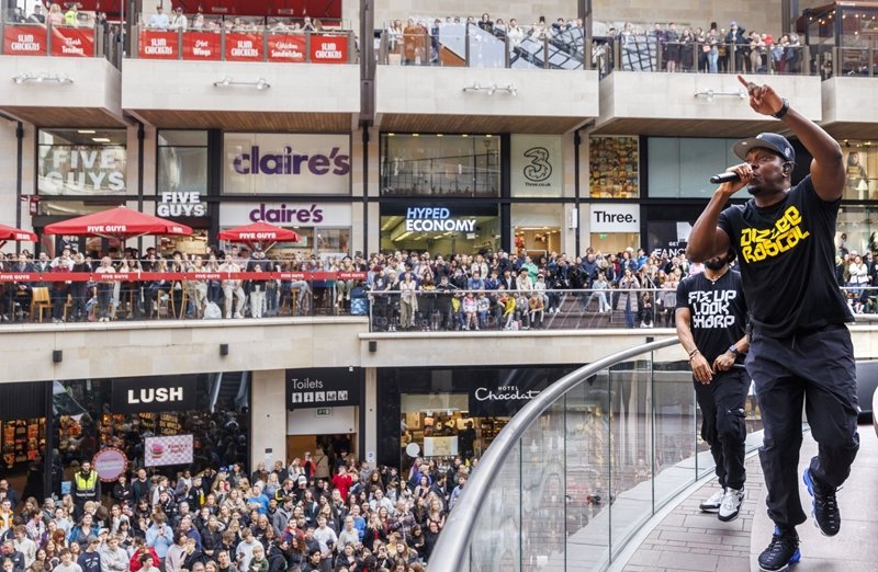 Gigs and gigabytes draw visitors to Hammerson’s city centre destinations