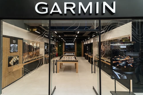 Garmin navigates to Westquay for UK’s first store